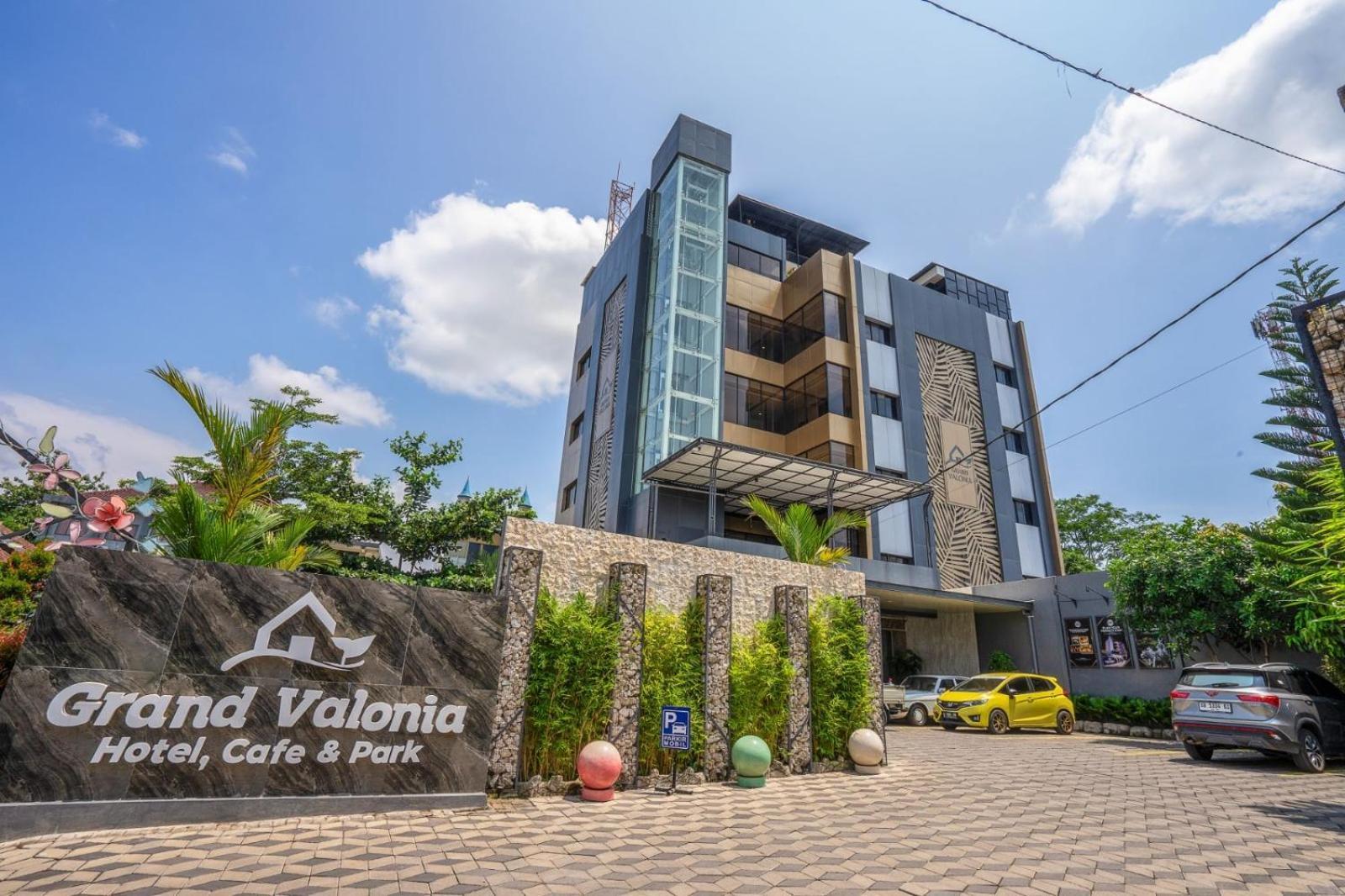 Grand Valonia 호텔 젬벨 외부 사진